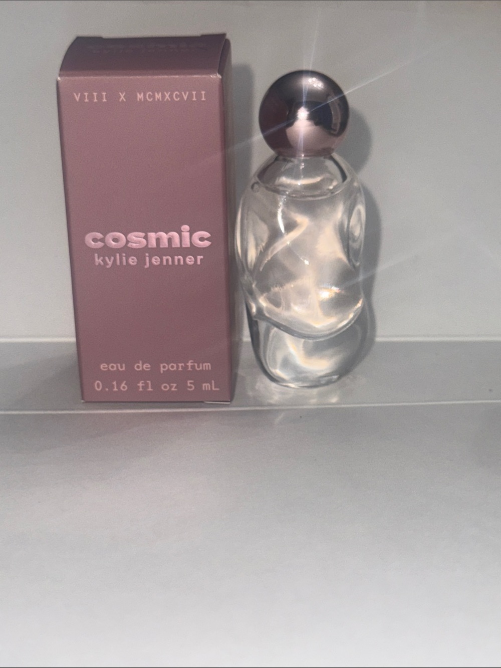 🌷Cosmic Kylie Jenner mini edp